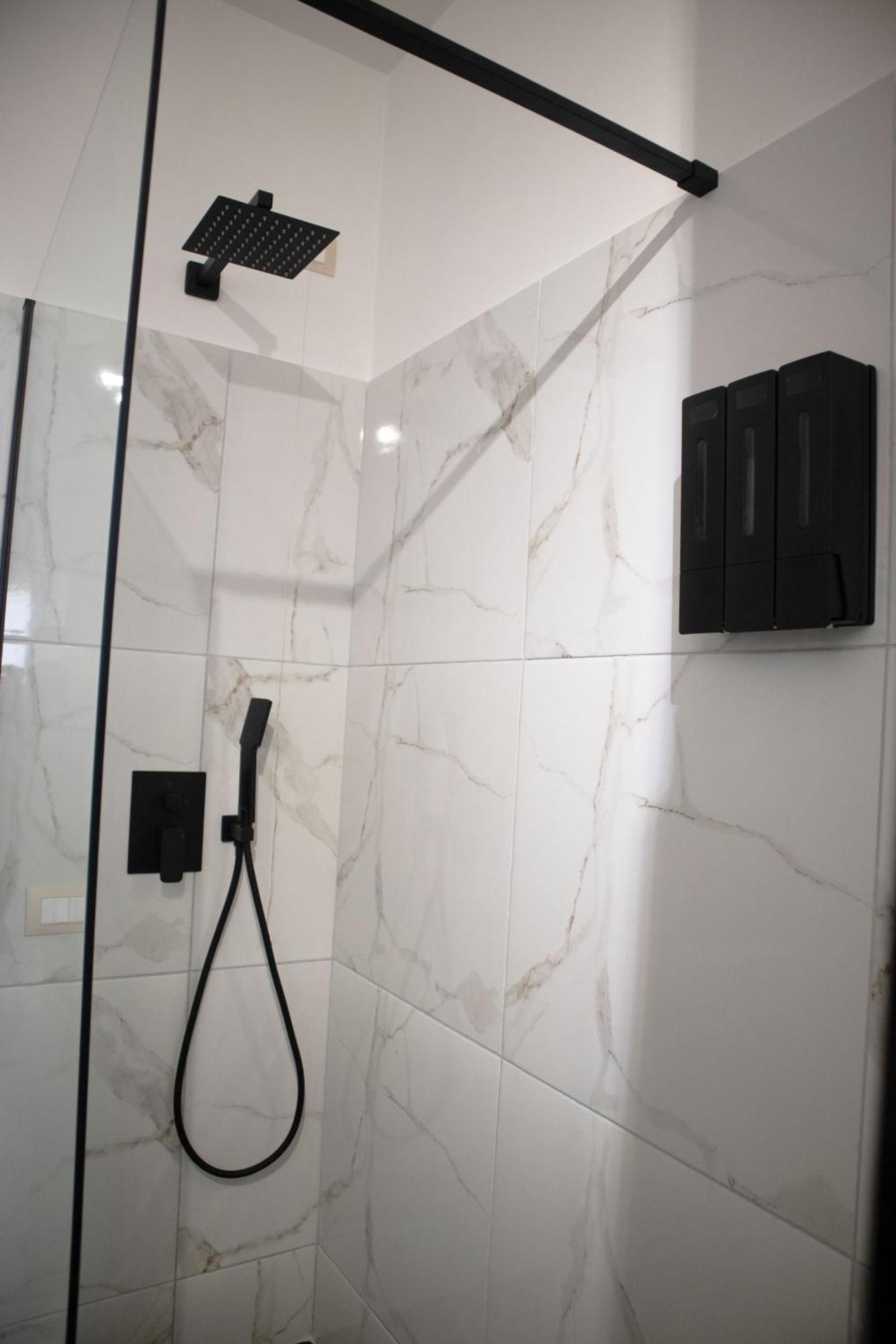 Sara'S Home - Modern Apartment Near Metro, Perfect For Families And Groups In Rome Exterior photo